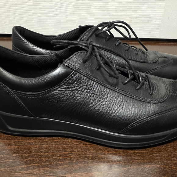 Ecco Sneakers - Picture 7 of 8